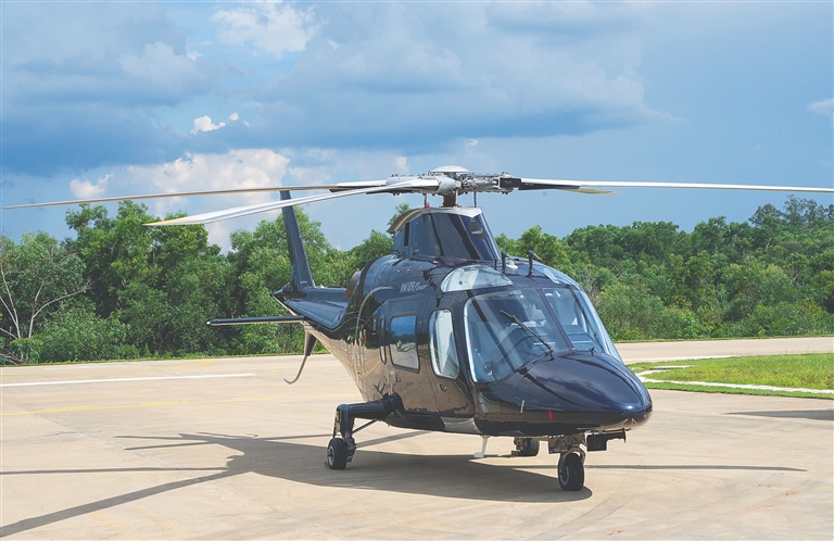 海南自贸港首架“零关税”进口直升机运抵交付