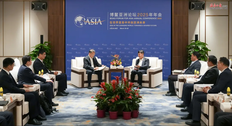 刘小明会见南方电网客人