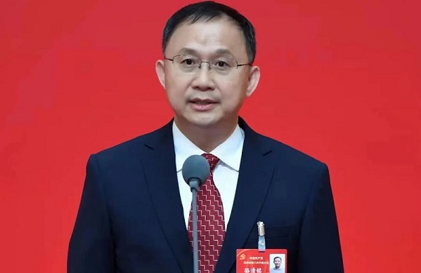 海南大学党委副书记、校长，海南省科学技术协会主席骆清铭