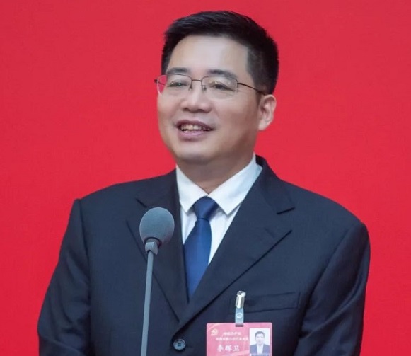 海南省旅游和文化广电体育厅党组副书记、厅长李辉卫