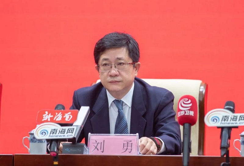 海南省财政厅党组成员、副厅长刘勇