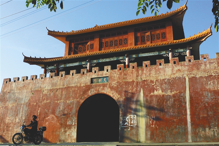 悠悠古崖州