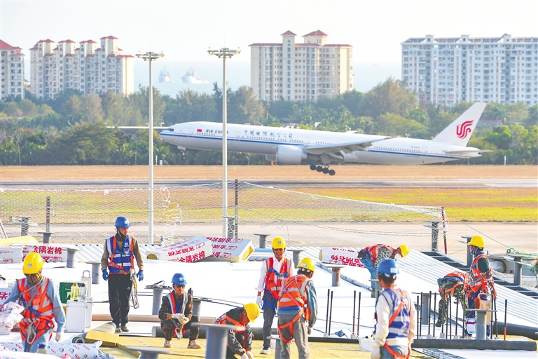 三亚凤凰国际机场三期改扩建项目：抓紧施工争取早日扩容