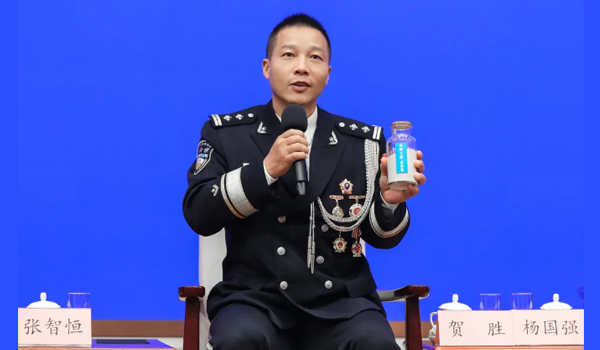 岛礁警察贺胜：十年如一日坚守祖国“南大门”