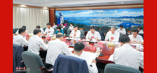 刘小明参加省委八届七次全会分组讨论